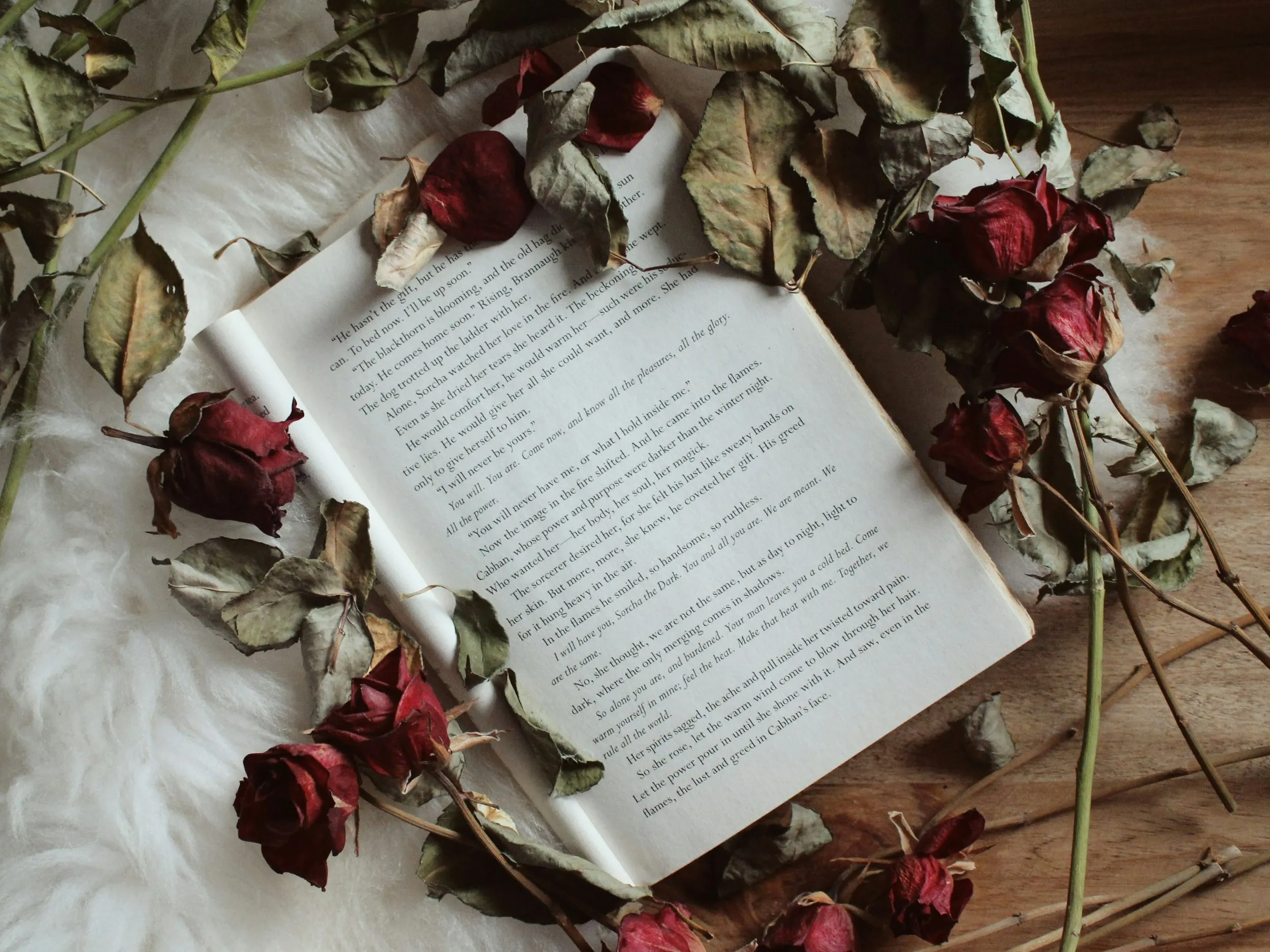 Elaine Howlin / Unsplash